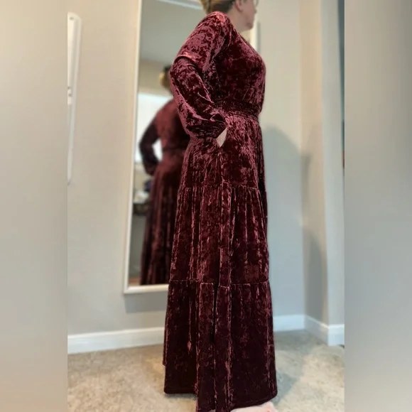 Belle by Kim Gravel Red Ruched Long Sleeve Gown - Picture 10 of 13